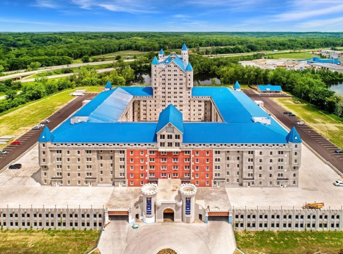 2Br Suite At The Grand Castle Pool Gym & Parking Grandville Esterno foto