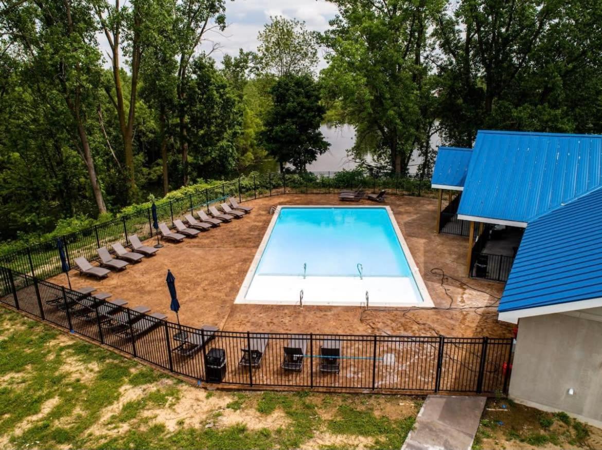 2Br Suite At The Grand Castle Pool Gym & Parking Grandville Esterno foto