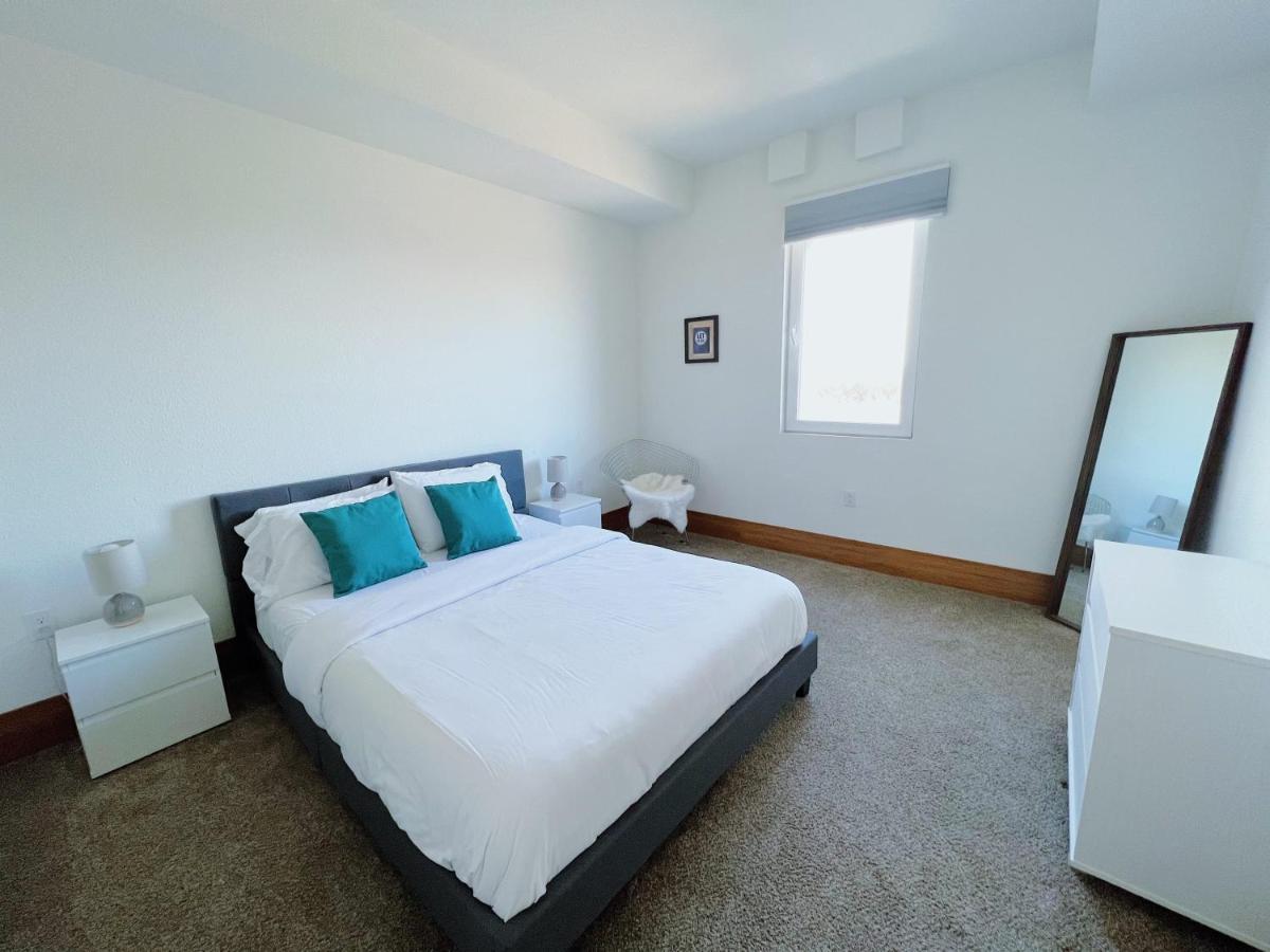 2Br Suite At The Grand Castle Pool Gym & Parking Grandville Esterno foto