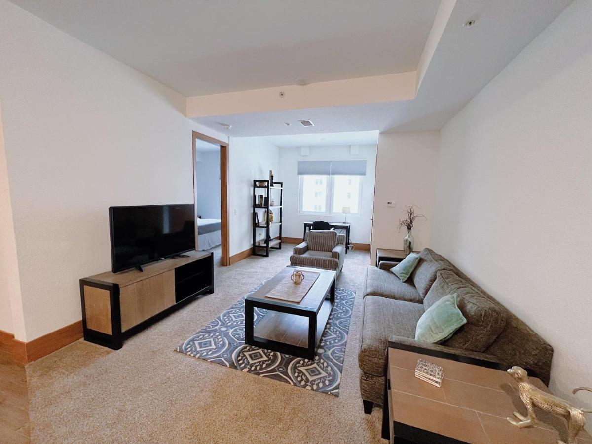 2Br Suite At The Grand Castle Pool Gym & Parking Grandville Esterno foto