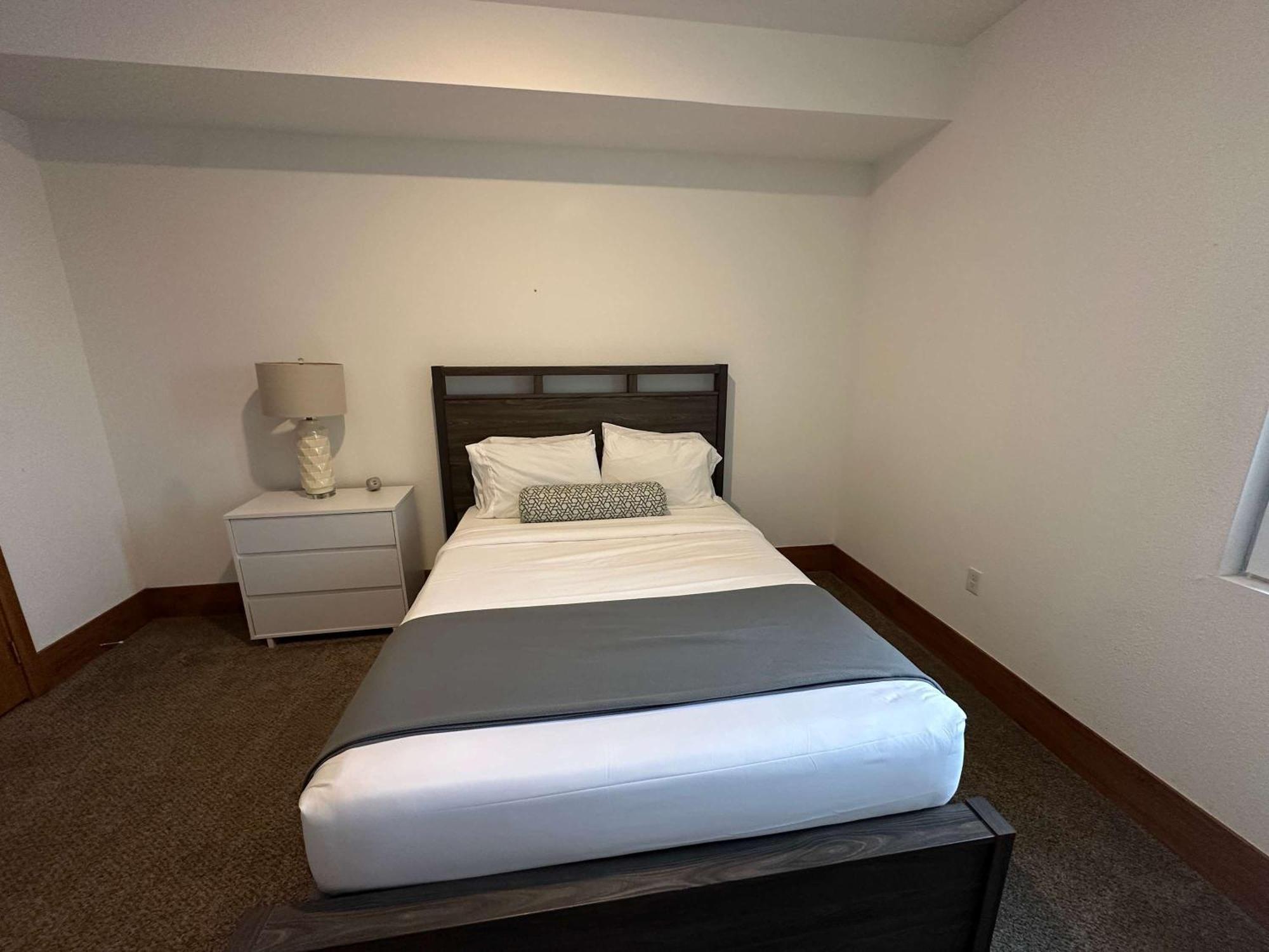 2Br Suite At The Grand Castle Pool Gym & Parking Grandville Esterno foto
