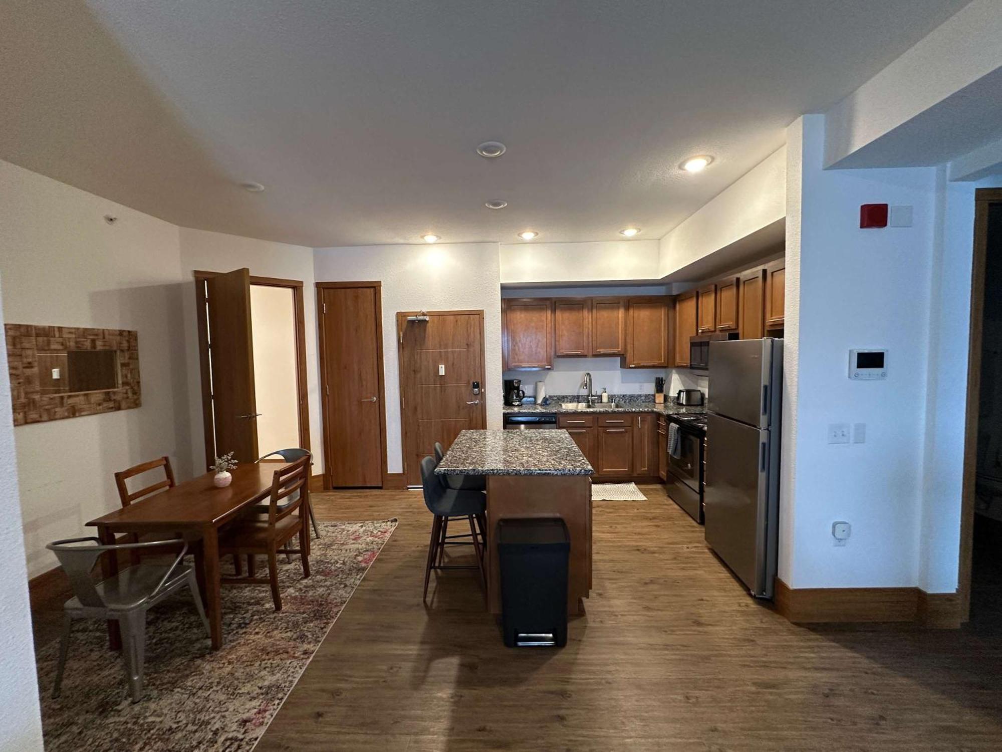 2Br Suite At The Grand Castle Pool Gym & Parking Grandville Esterno foto